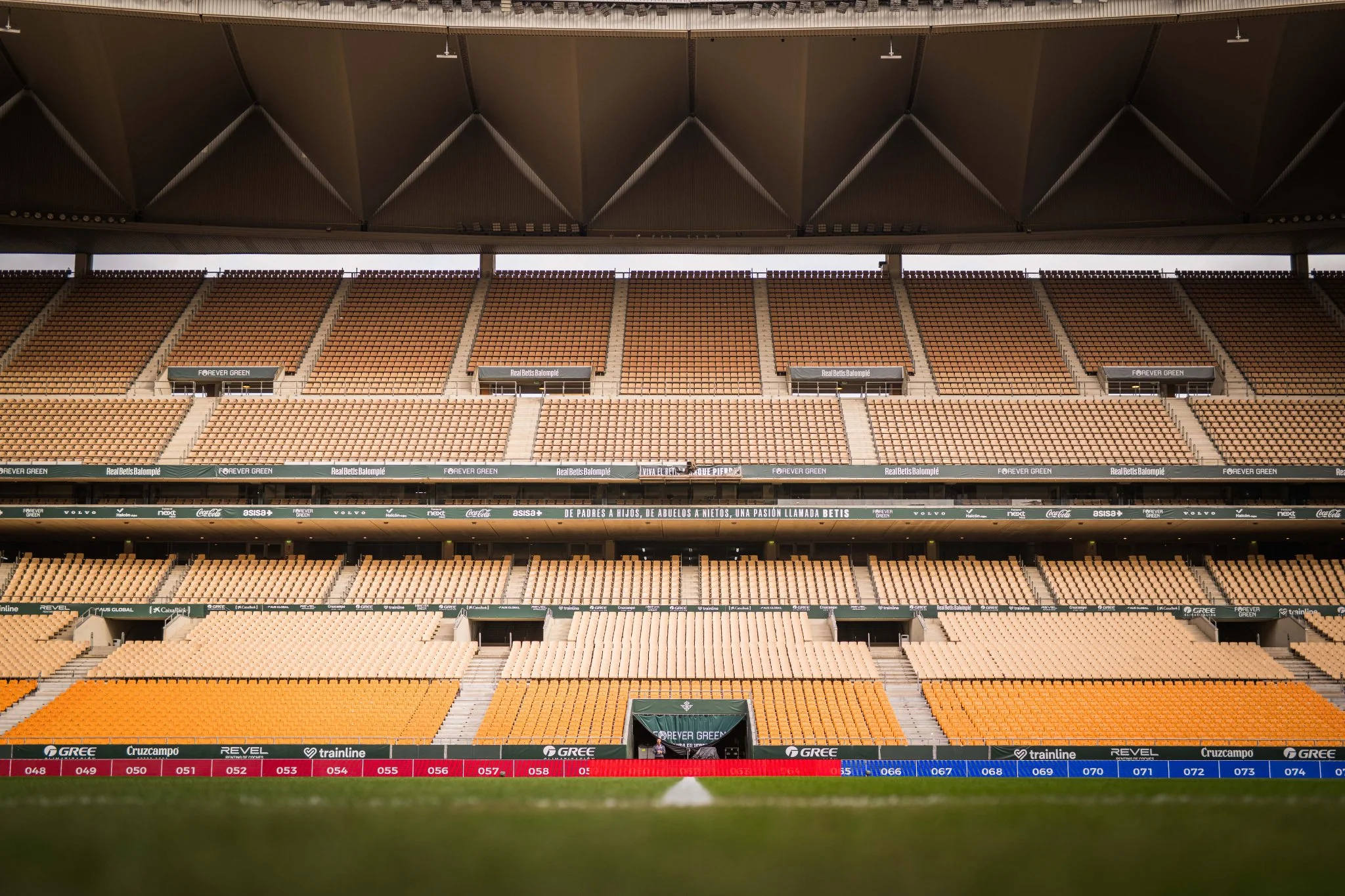 开云棋牌:色碟听声音辨大小技巧是真的吗